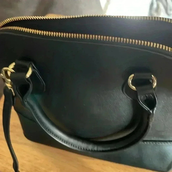 Crossbody purse Bought at Cracker  Barrel store - Picture 2 of 3